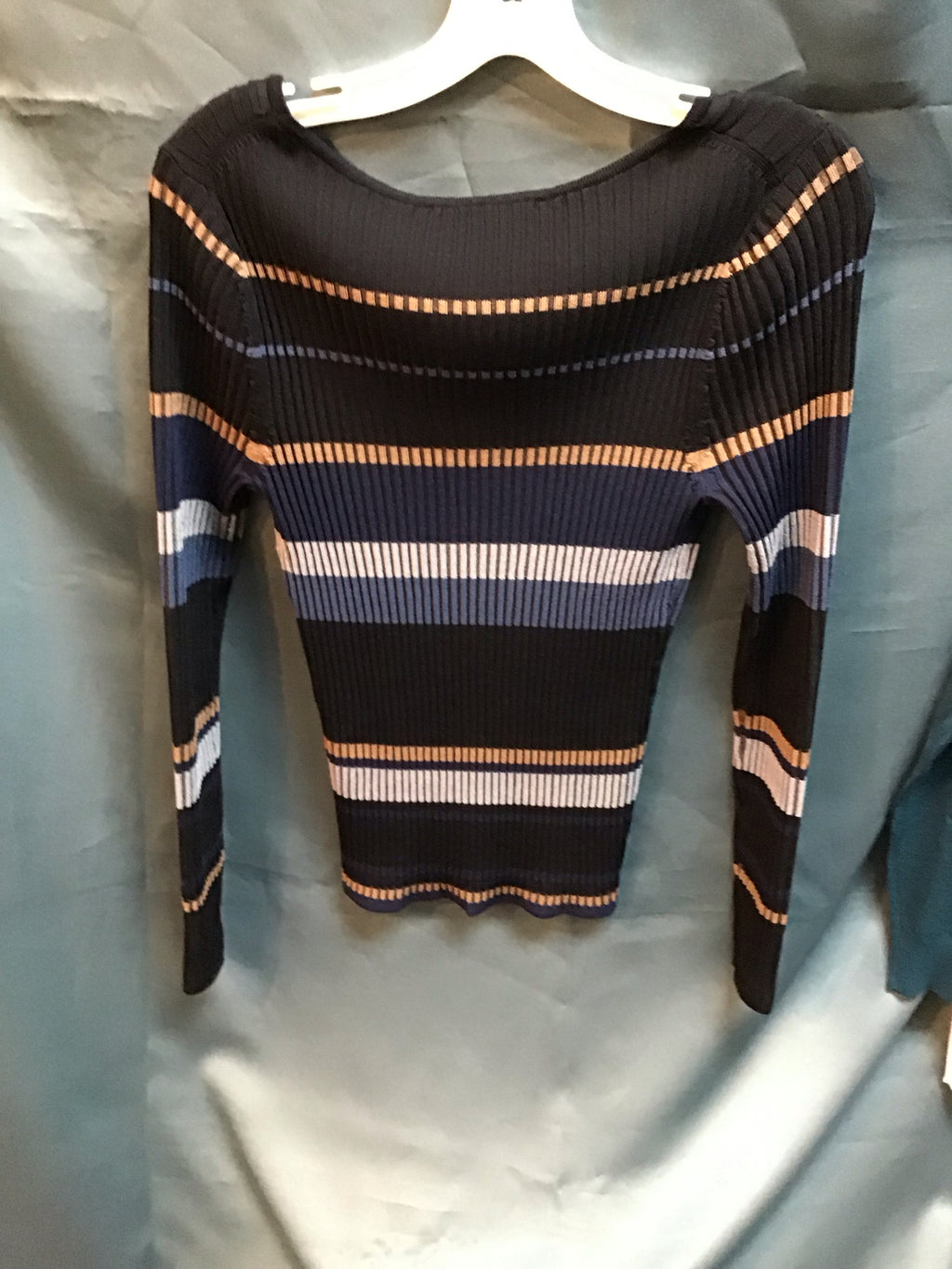 WHITE HOUSE BLACK MARKET TOP