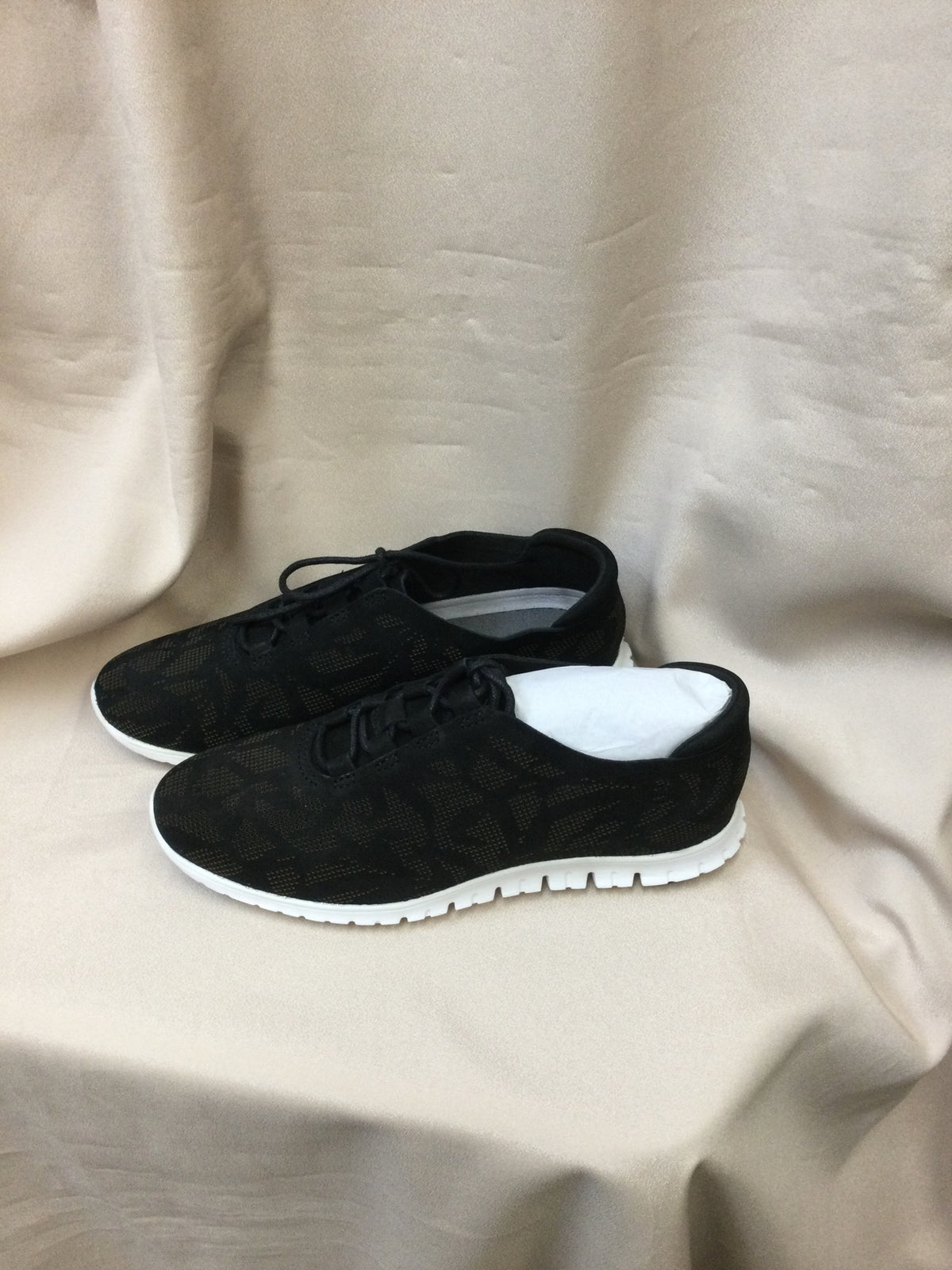 COLE HAAN SNEAKERS