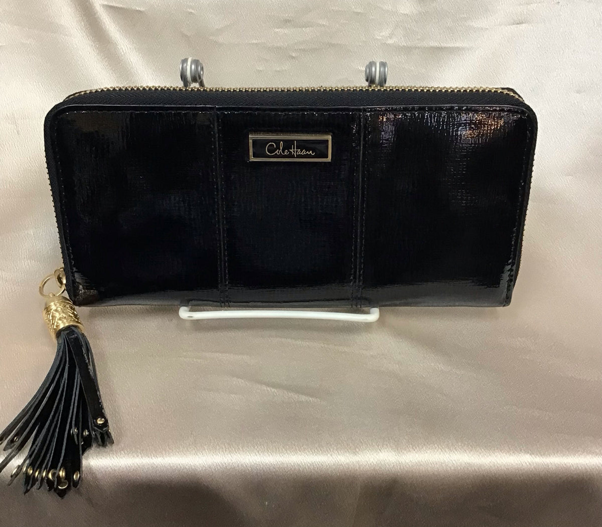 COLE HAAN WALLET
