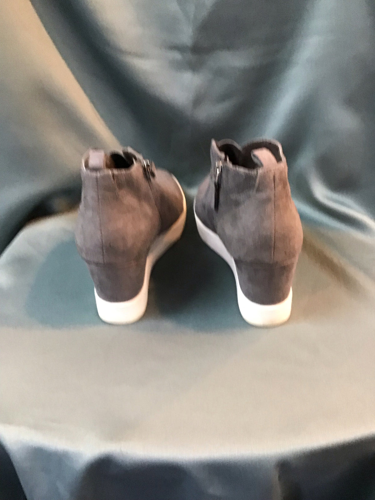 MIA SNEAKERS