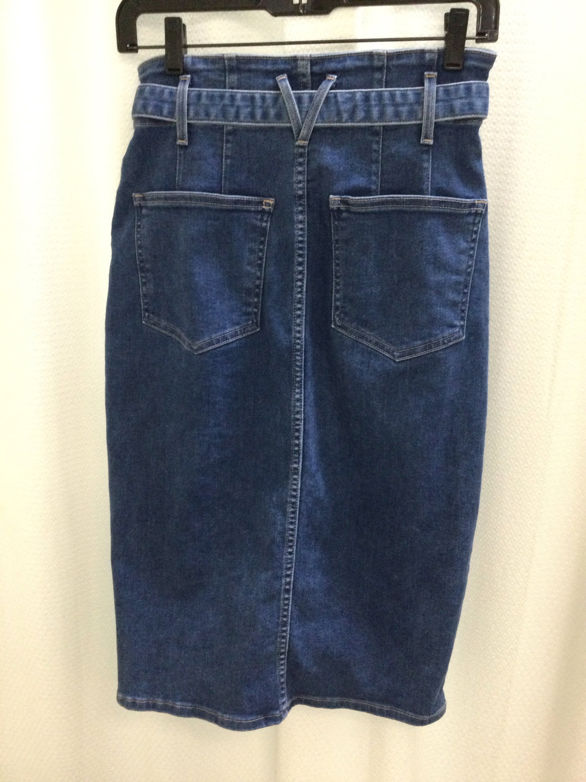 VERONICA BEARD SKIRT