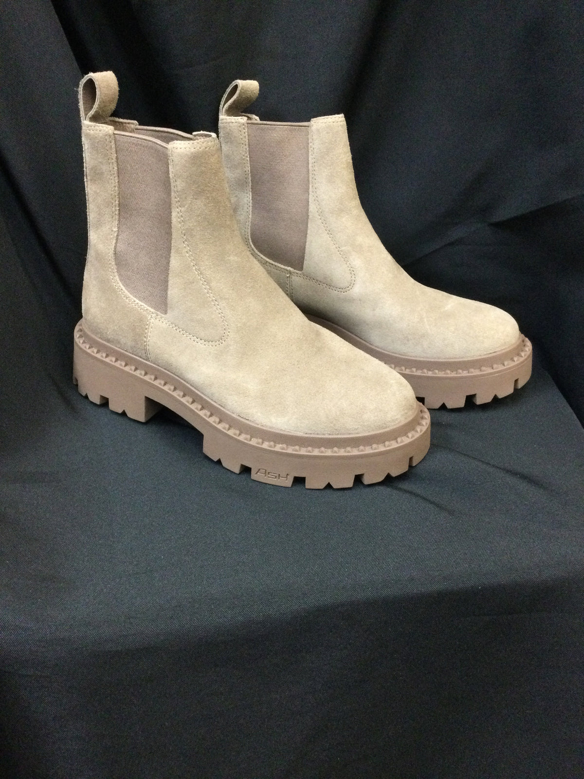 ASH BOOTS